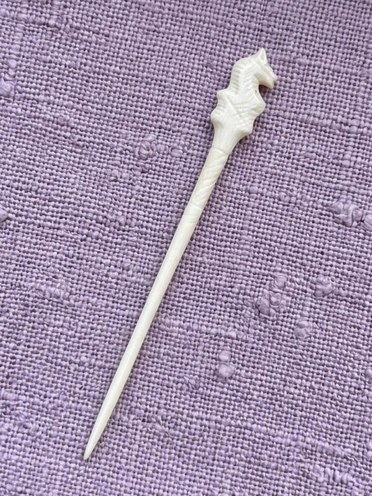Römische Haarnadel mit Pferdekopf (2.–3. Jh.)