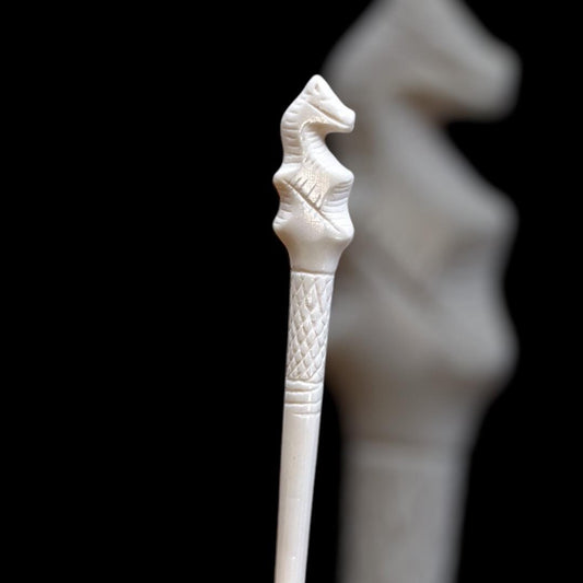 Roman hairpin with horse head decoration, 2nd-3rd century, after a find from Carnuntum, polished bone, approx. 13.5 cm