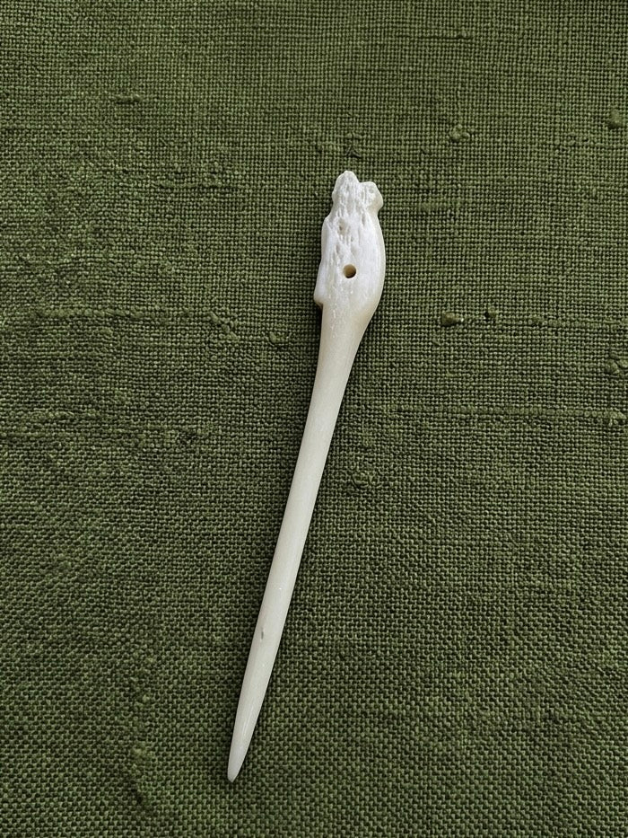 Viking hairpin/robe pin made of bone after a find from Sigtuna