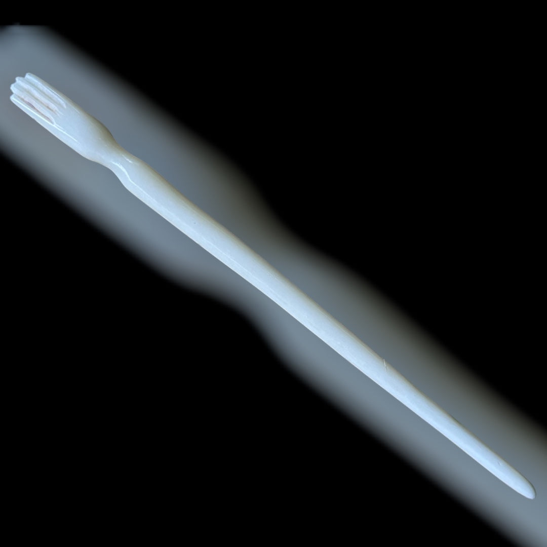 Römische Haarnadel mit ausgestreckter Hand aus Knochen - 1.-3. Jahrhundert, ca. 14 cm
