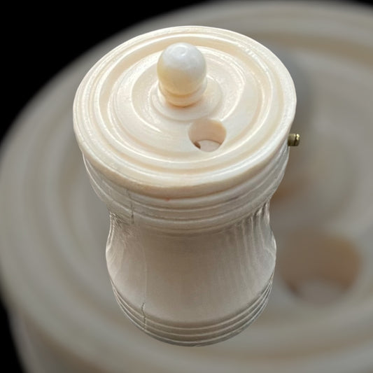 Römischer Salzstreuer aus Knochen (1.-2. Jahrhundert, nach Fund aus Kleinasien)