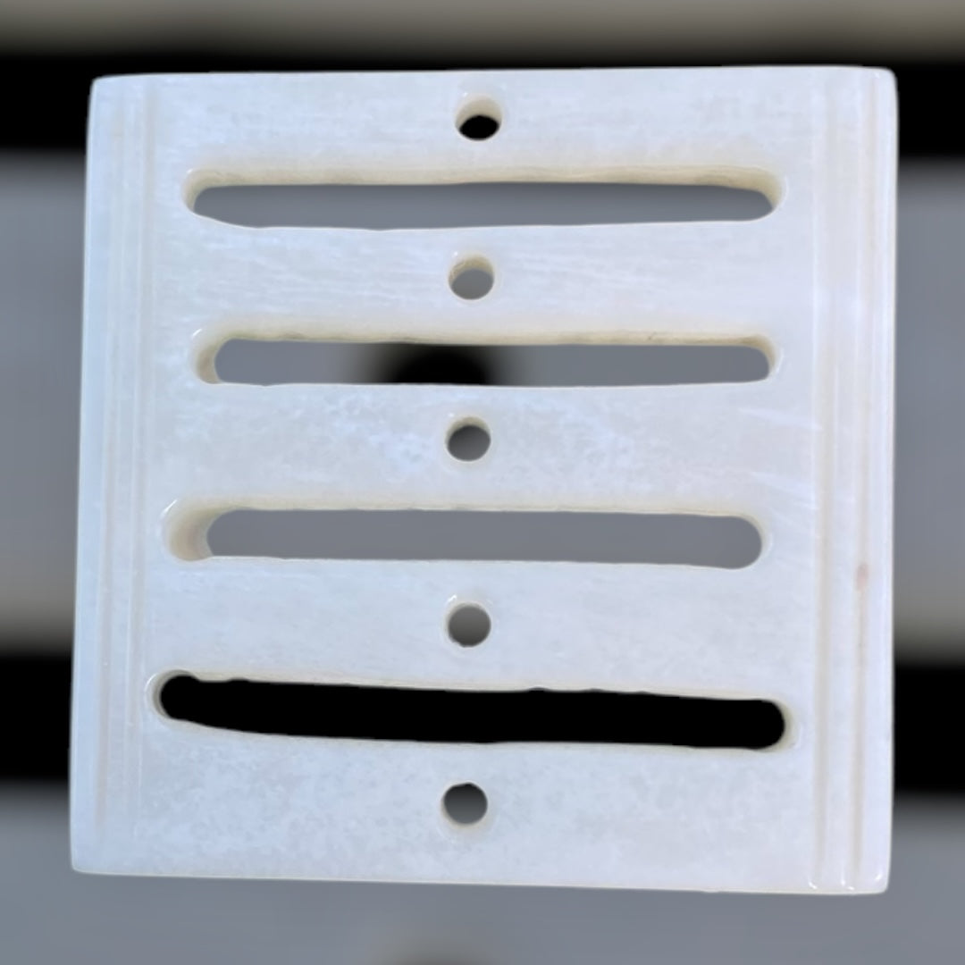 Römischer Webkamm aus Knochen (1.-3. Jahrhundert, Xanten, ca. 3x3cm)
