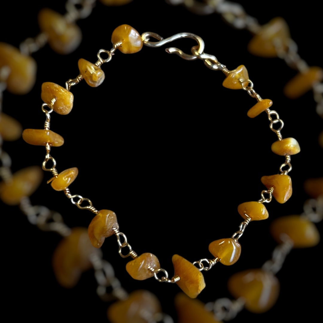 römisches Armband, 1. bis 4. Jahrhundert, Bernstein, Messingdraht , 20cm