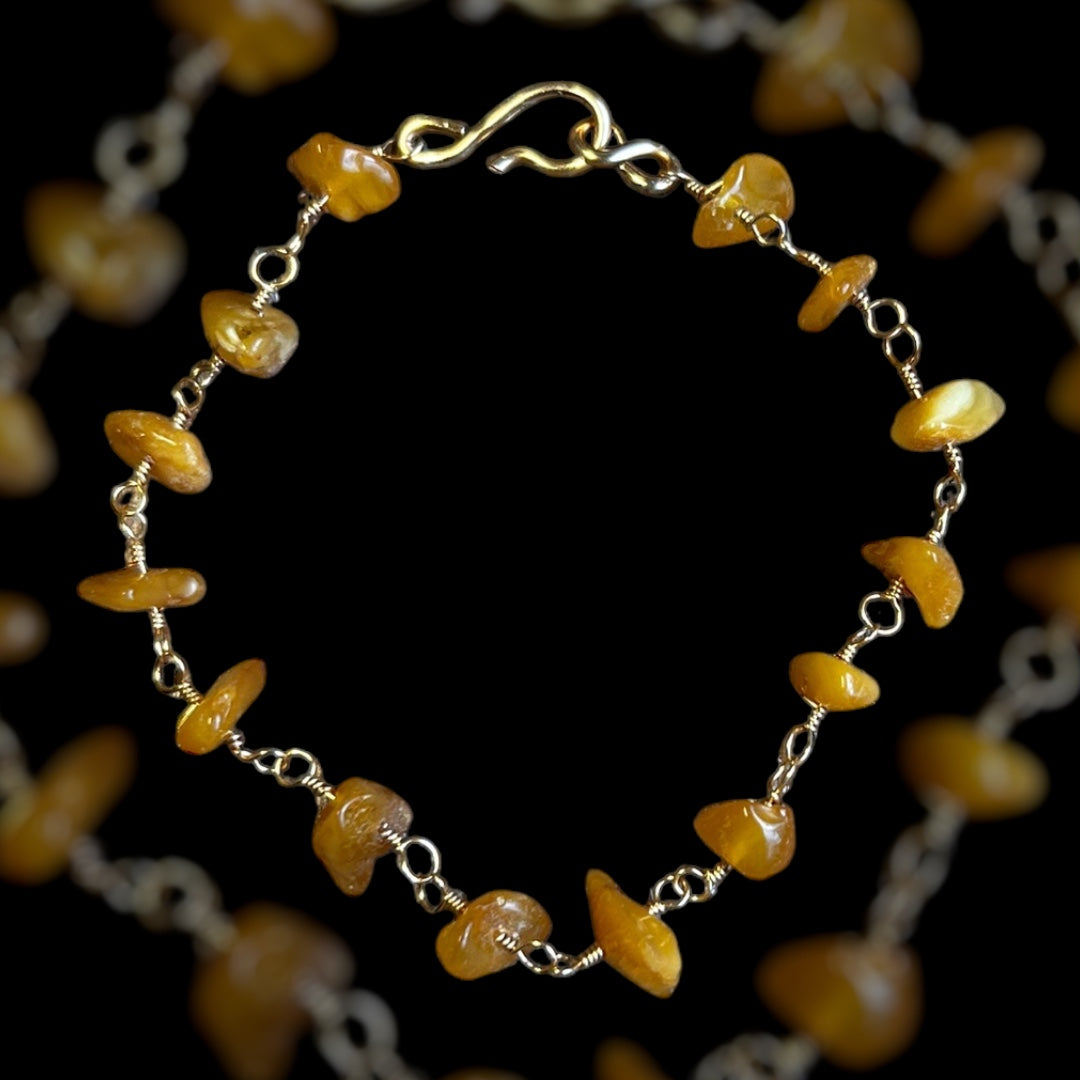 römisches Armband, 1. bis 4. Jahrhundert, Bernstein, Messingdraht , 20cm