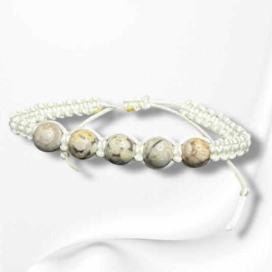 Verstellbares Armband aus Nylon mit hochwertigen Edelsteinen und Glasperlen